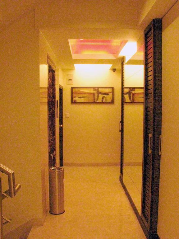 Hotel Aston International โกลกาตา ภายนอก รูปภาพ