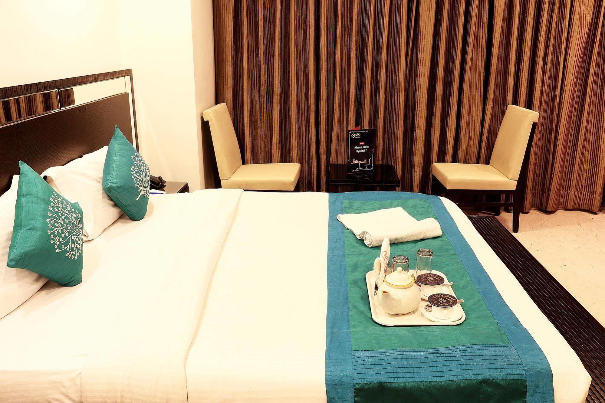 Hotel Aston International โกลกาตา ภายนอก รูปภาพ